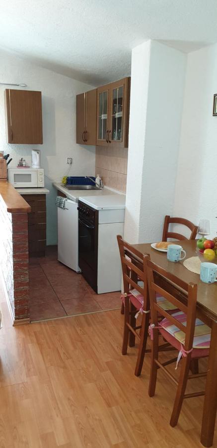 Apartment Monica セニ エクステリア 写真