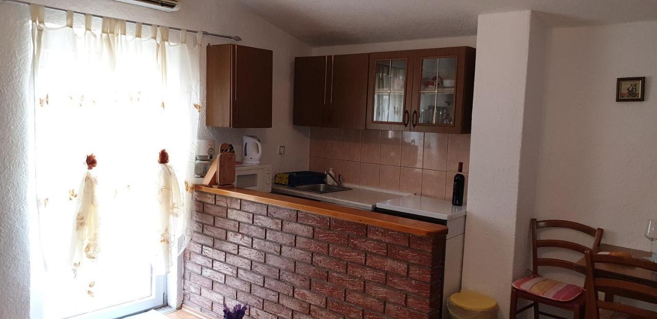 Apartment Monica セニ エクステリア 写真